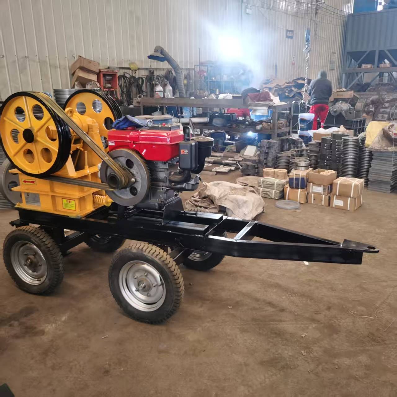 150*250 Mobile jaw crusher 200*300 Hammer Crusher with diesel engine on stock