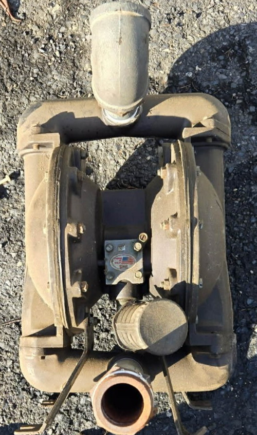 Ingersoll Rand ARO Air Operated Double Diaphragm Pump (666100-361-C)