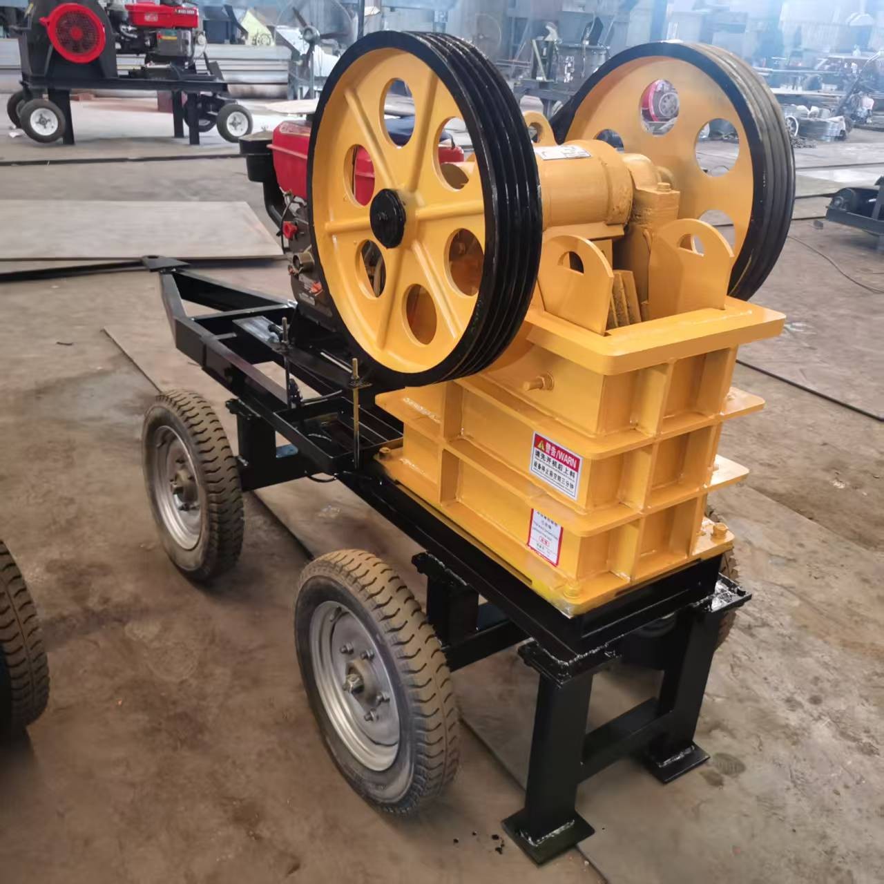 150*250 Mobile jaw crusher 200*300 Hammer Crusher with diesel engine on stock