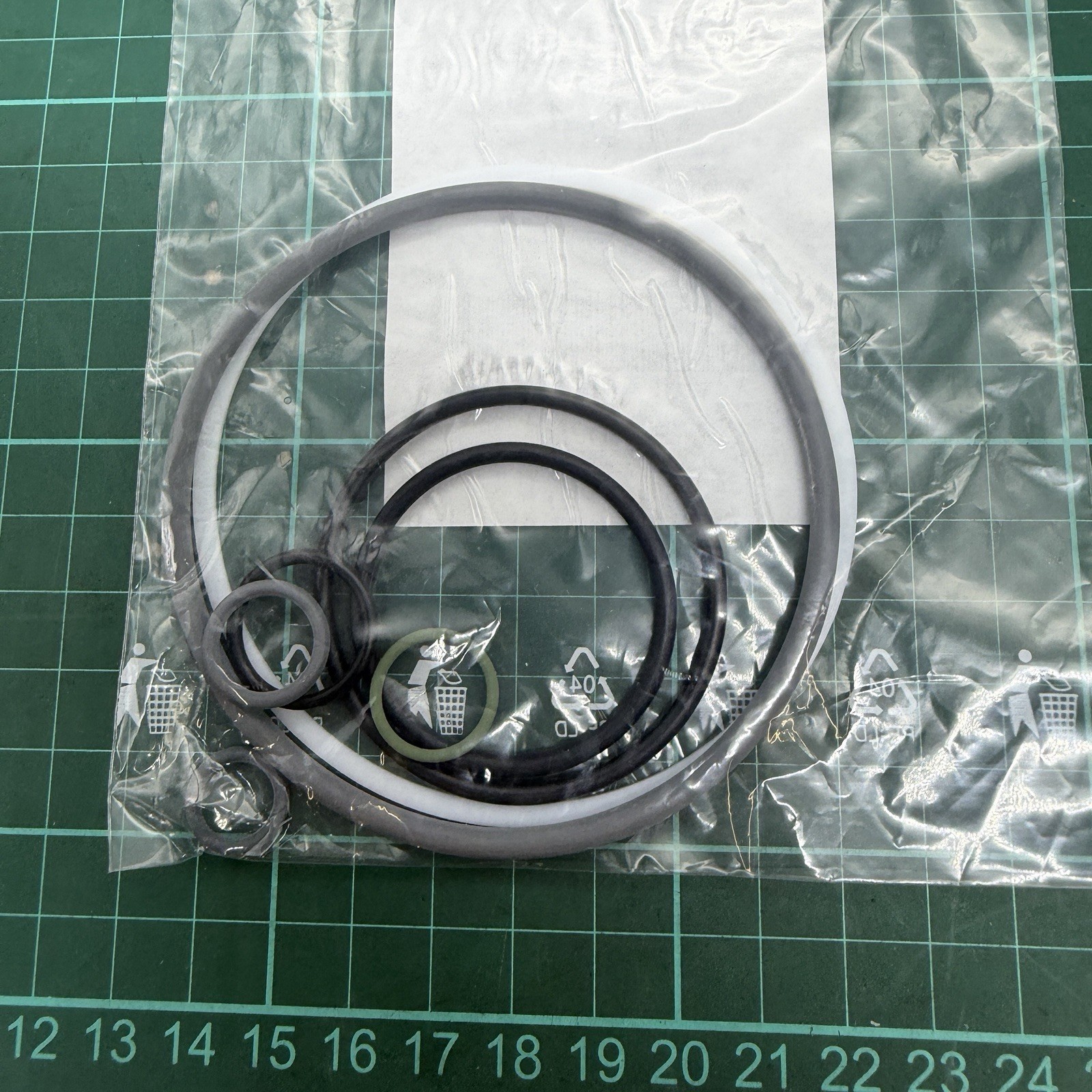 BG00925928 Sandvik Seal Kit Hydraulic O-Ring Drill Rig Mining Equipment NOS