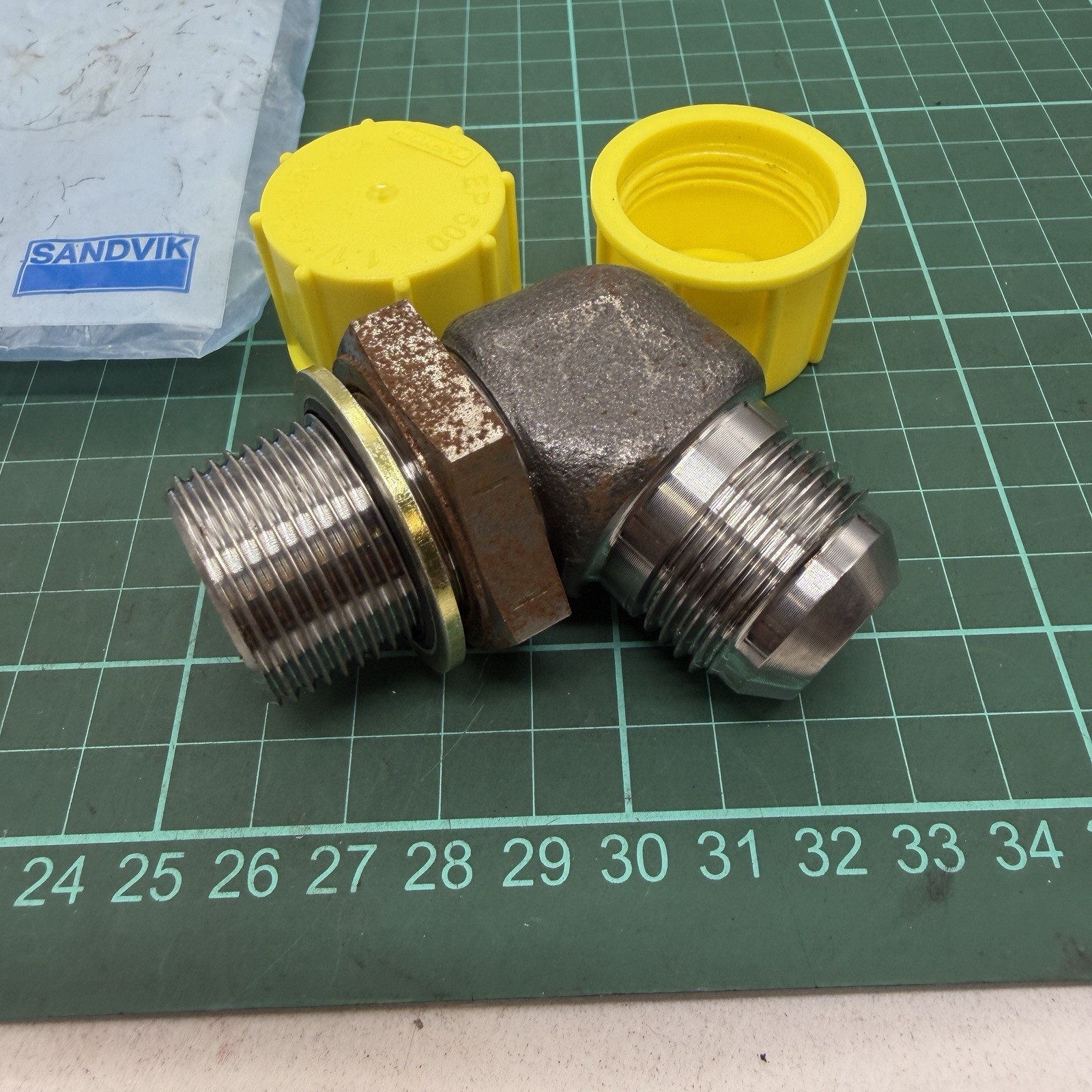 55005676 Sandvik Elbow Adaptor Assembly Drill Rig Rock Drill HLX RD AXERA NOS