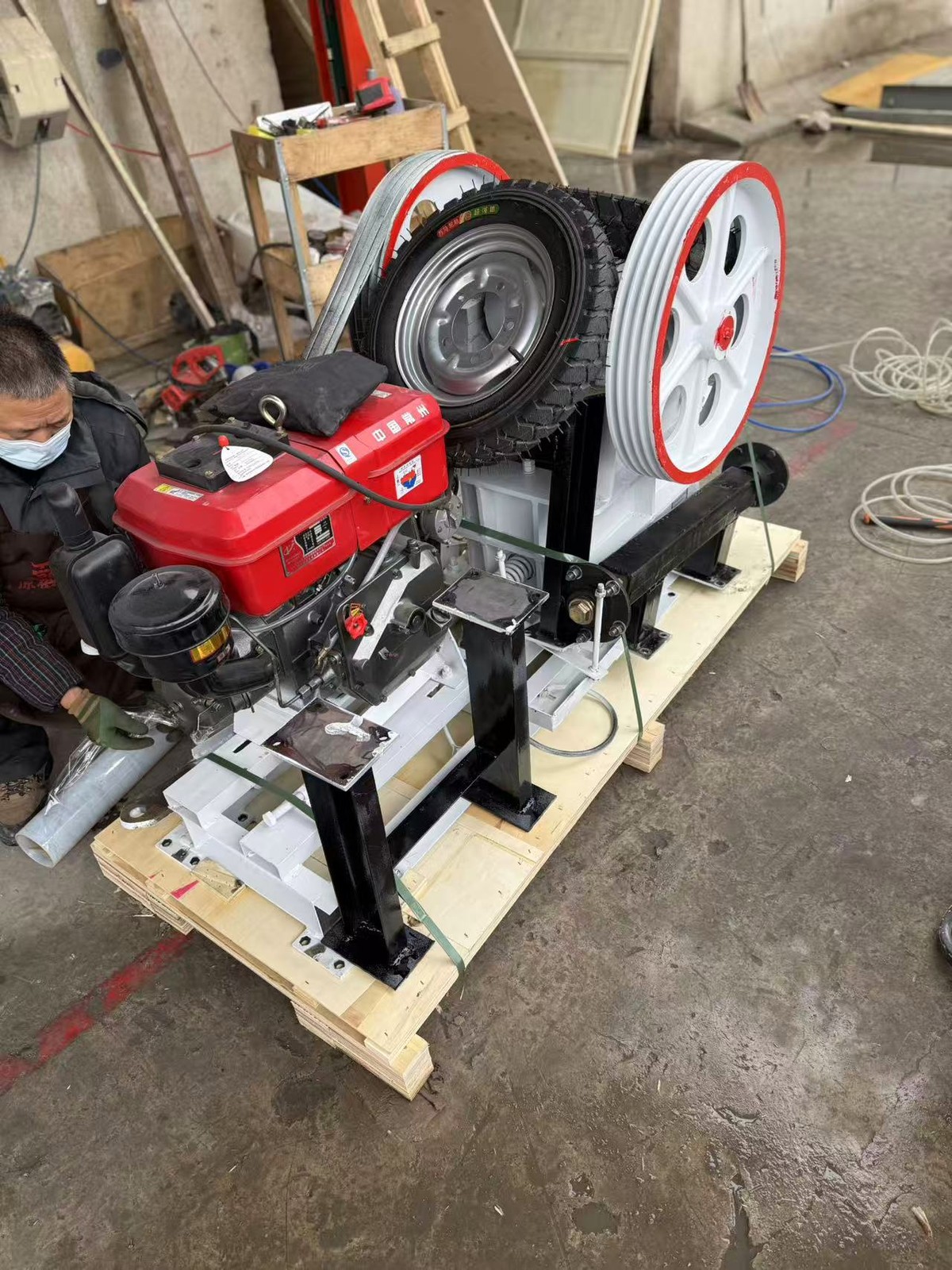 150*250 portable jaw crusher Sandstone Shale Limestone Slate breaker at CA