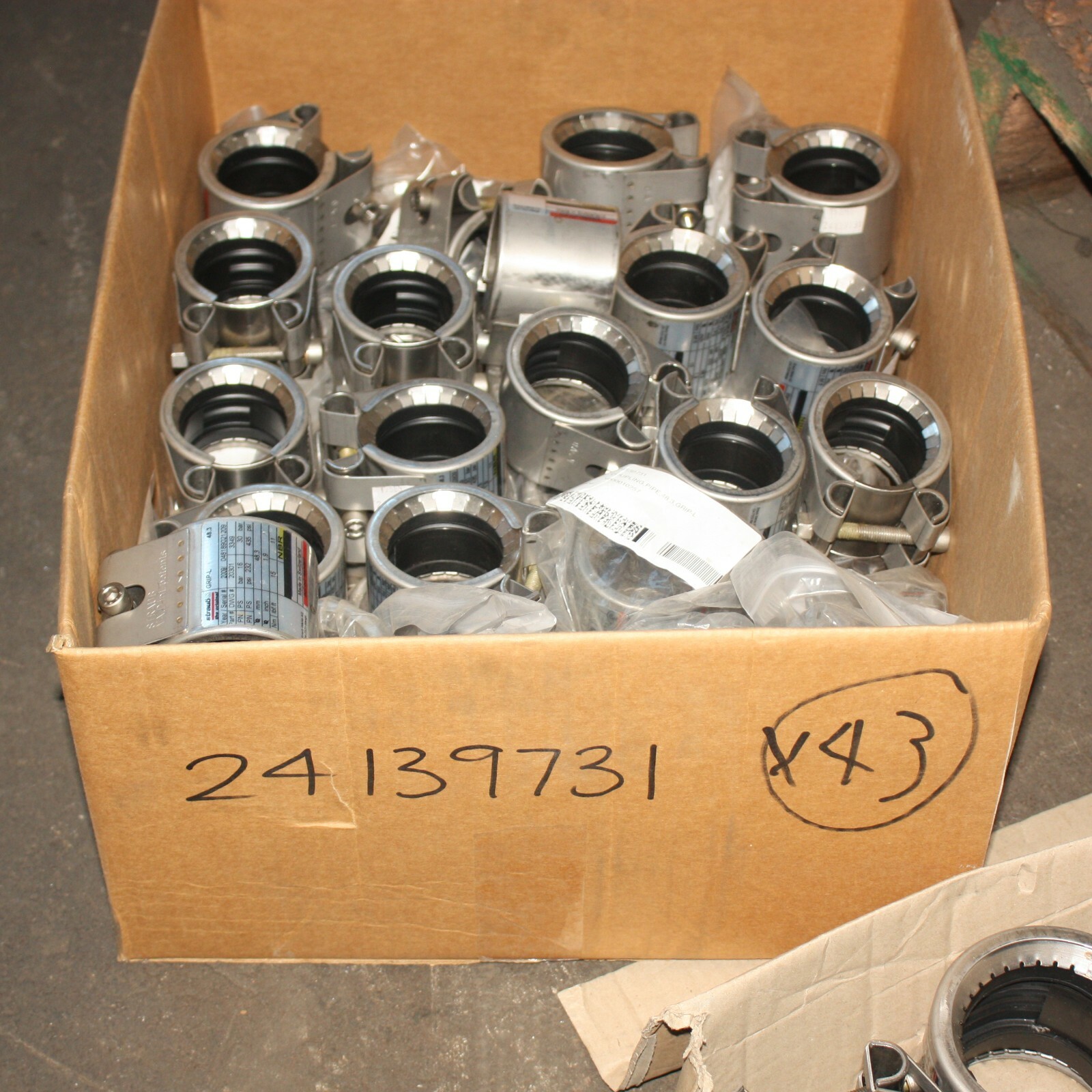 STRAUB Grip-L Coupling 2″ Inch Pipe Size 20301 48.3mm NBR/ss 1.9″ inch