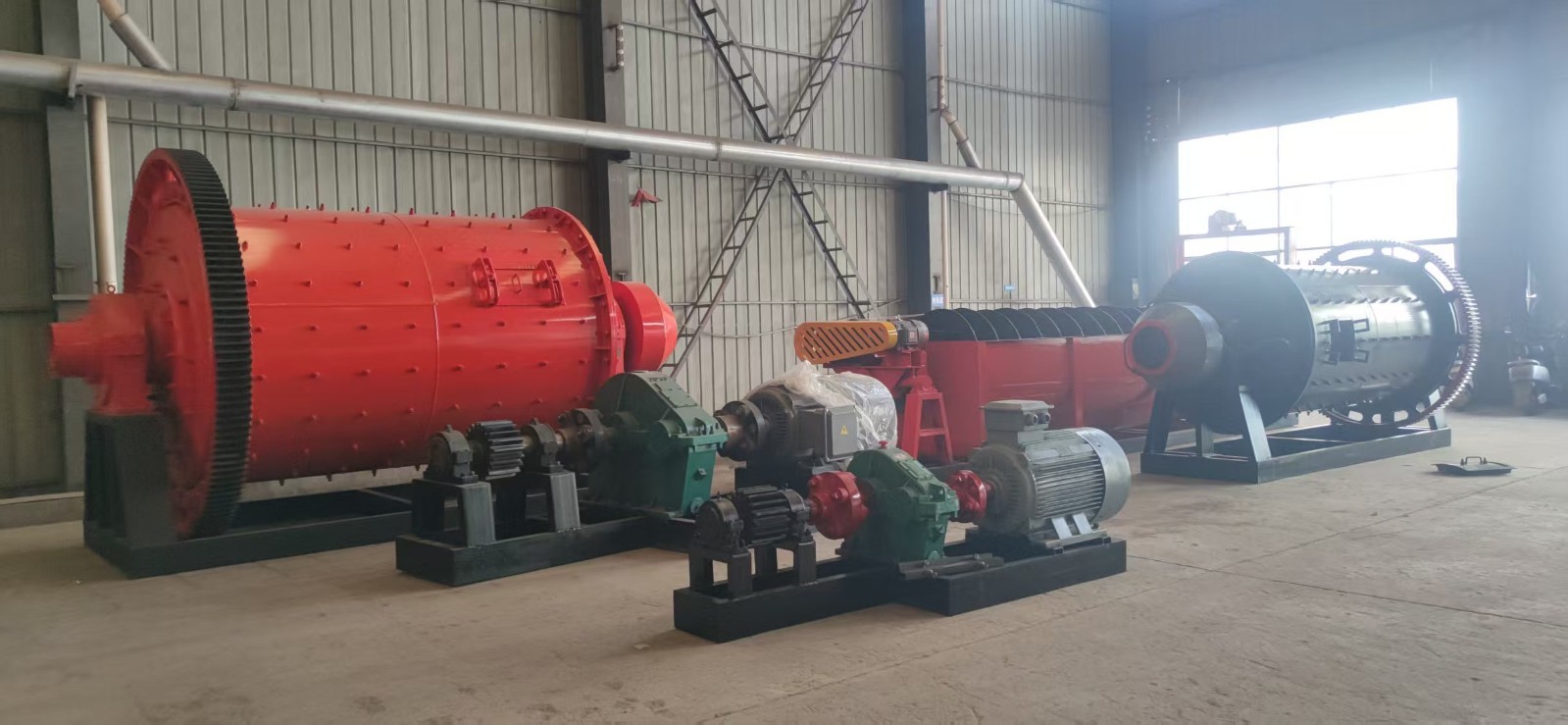 400*600 hammer mill small gold ore breaker sand maker hammer Crusher mill at CA