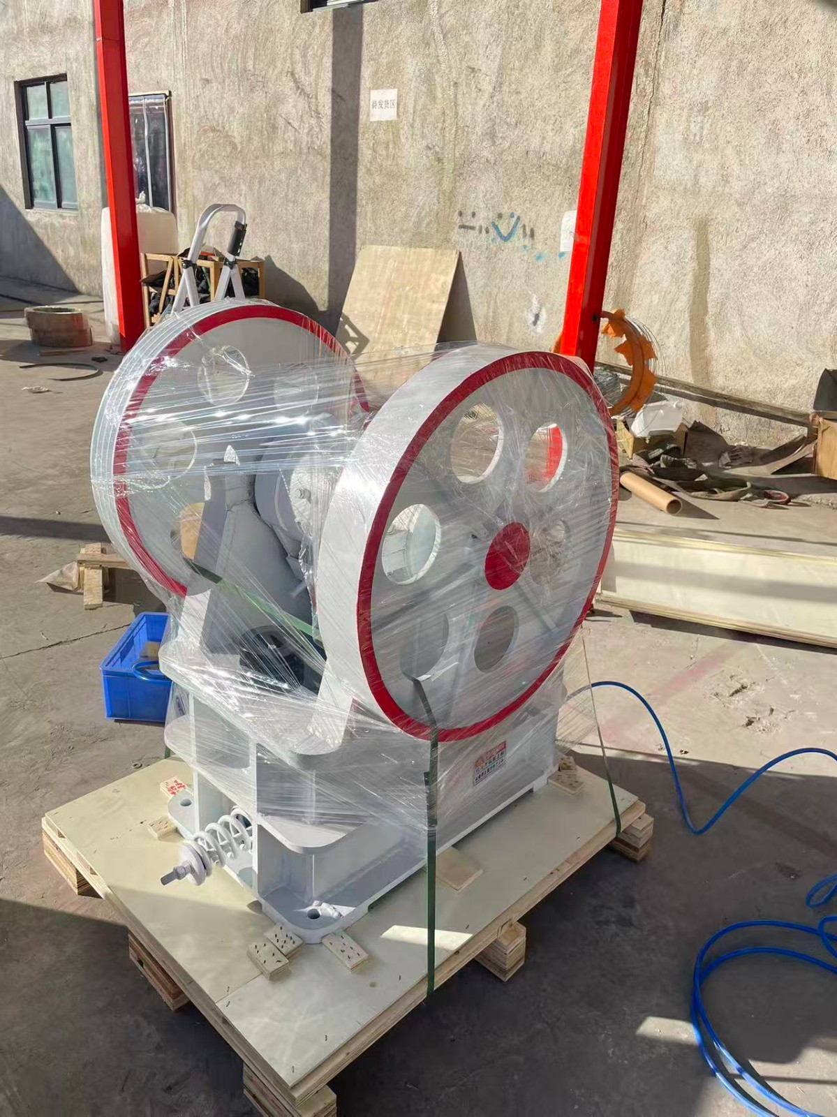 150*250 jaw crusher portable Aggregate Production in Quarry pebble crusher at NJ