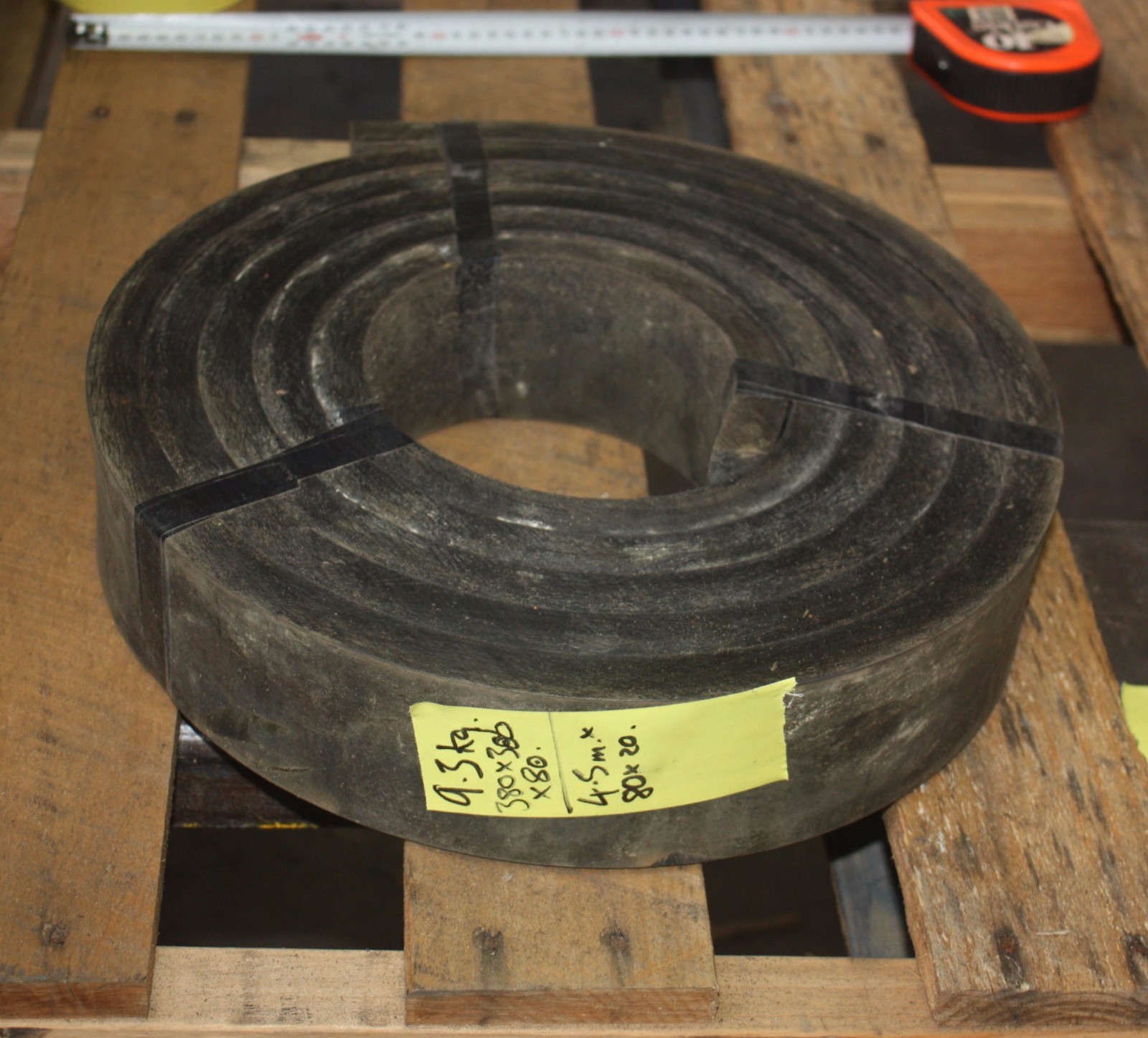 Heavy duty rubber strip skirting pad block mats 20mm thick x 80mm x 4.5m