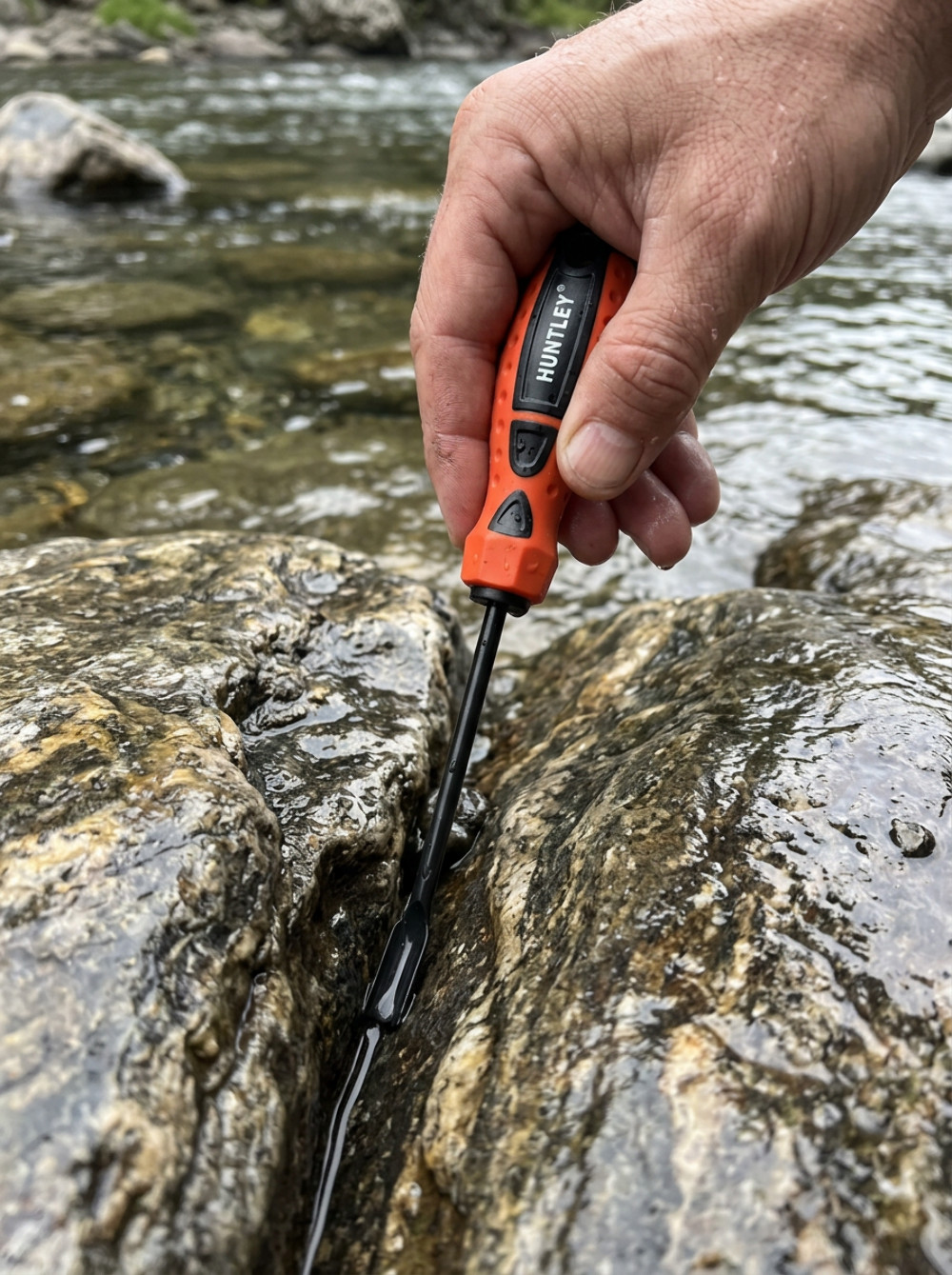 Huntley spoon prospecting crevice tool; Scoop scraping tool for gold panning kit