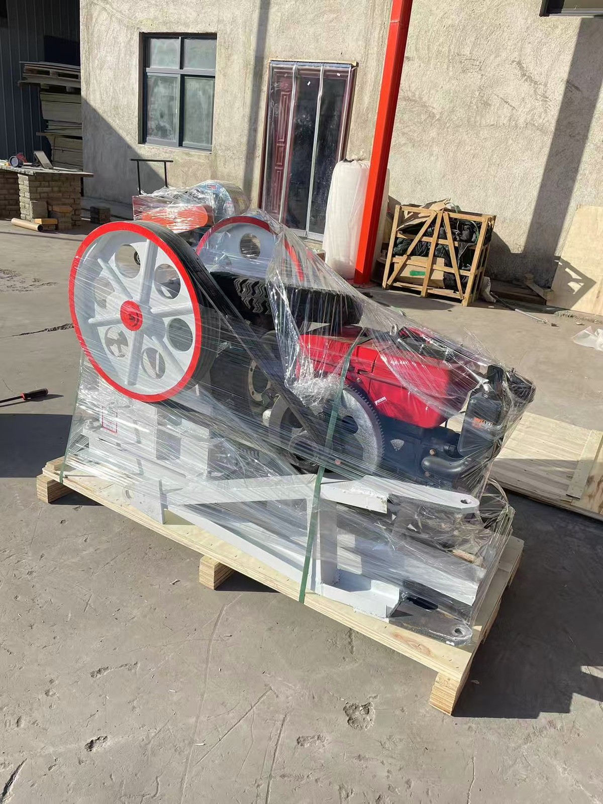 150*250 portable jaw crusher Sandstone Shale Limestone Slate breaker at CA
