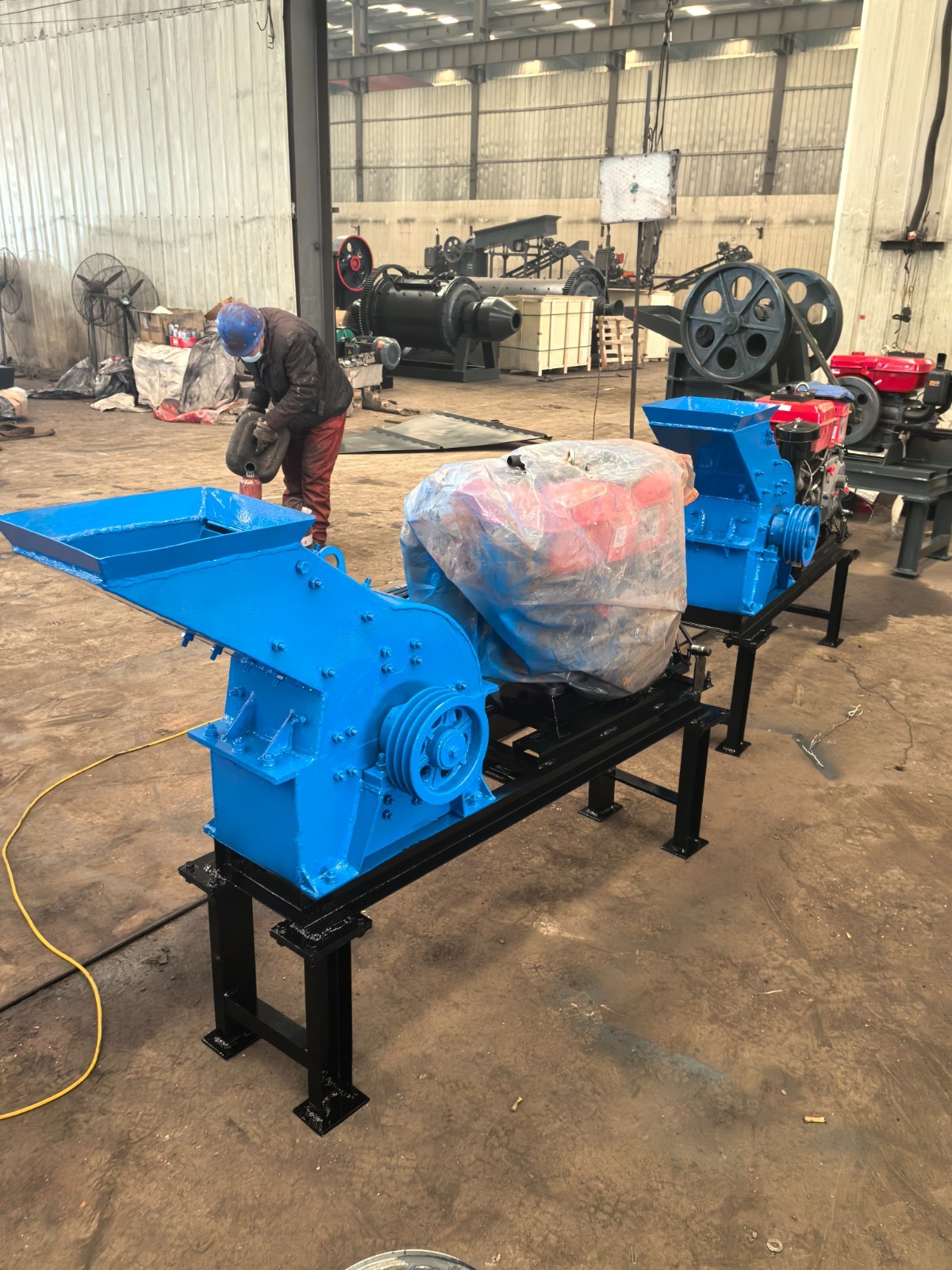 150*250 Mobile jaw crusher 200*300 Hammer Crusher with diesel engine on stock