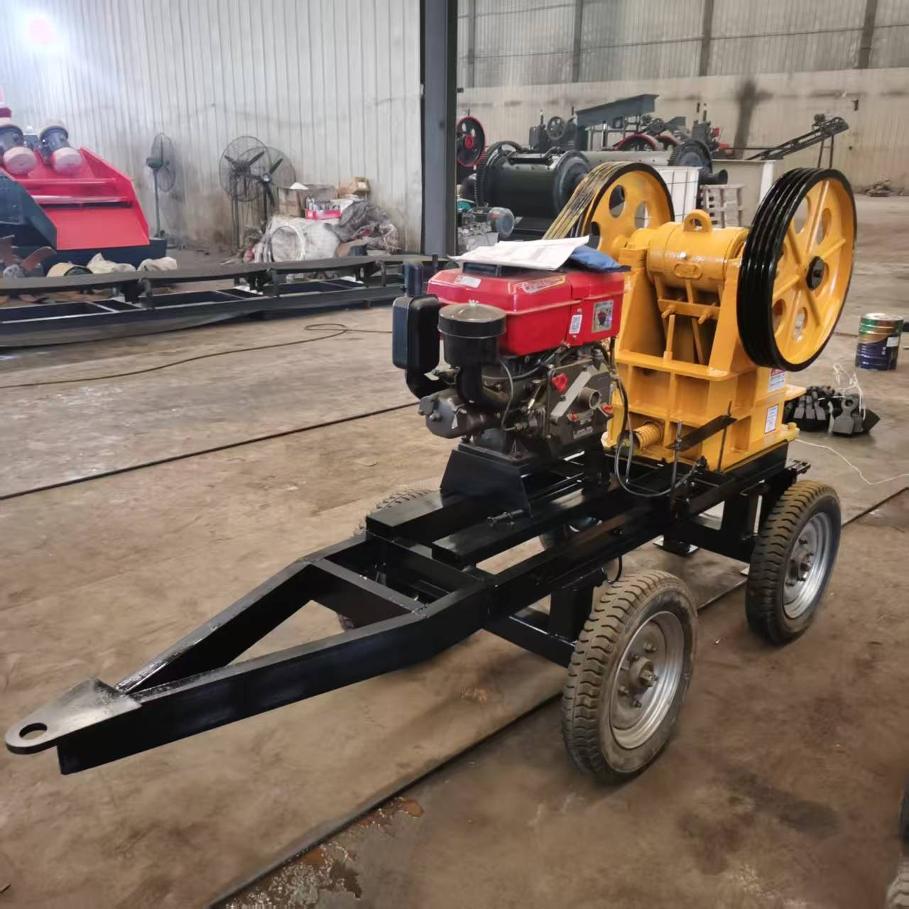 150*250 Mobile jaw crusher 200*300 Hammer Crusher with diesel engine on stock