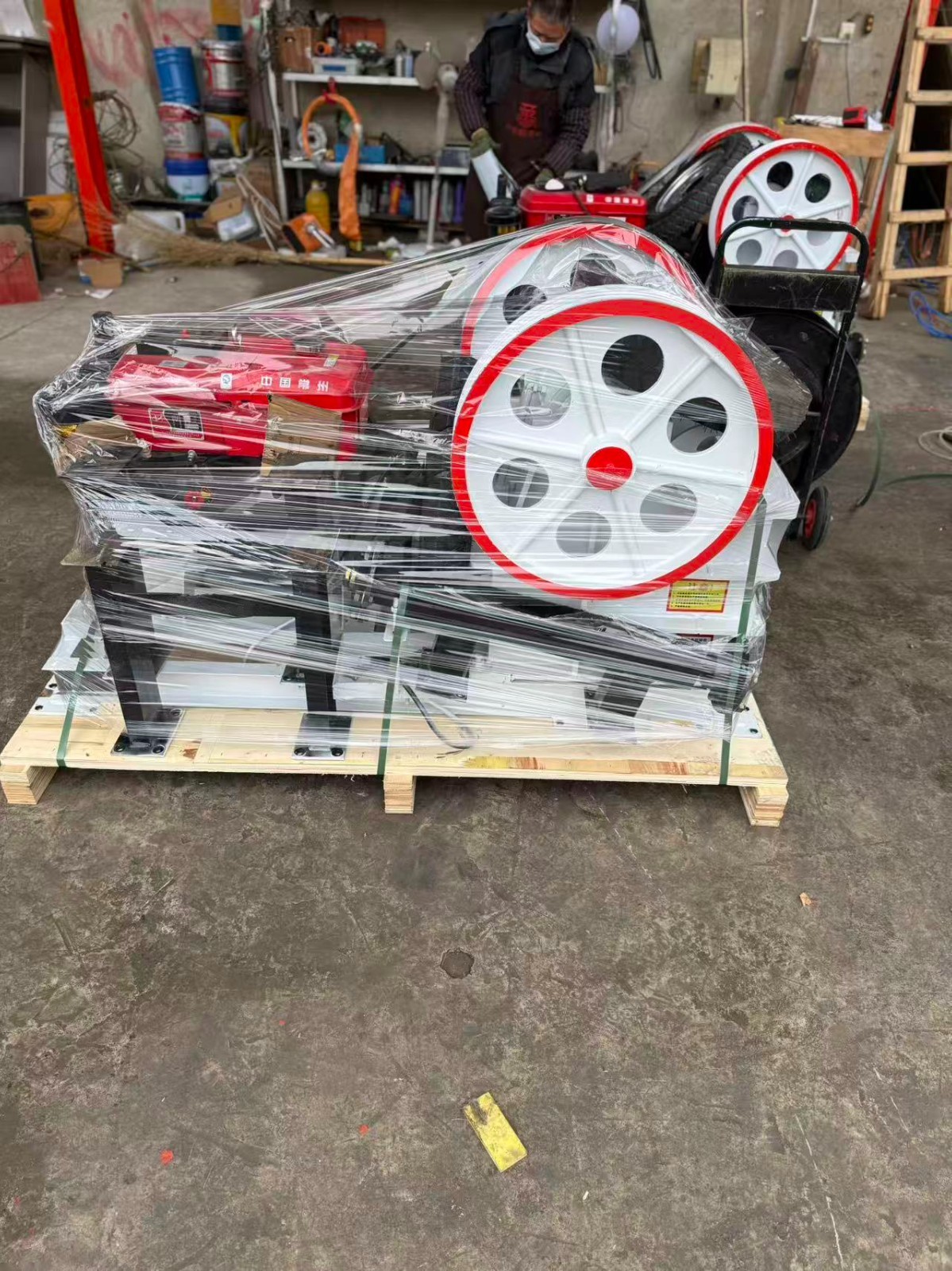 150*250 jaw crusher small mini home use gold ore crusher rock crusher price