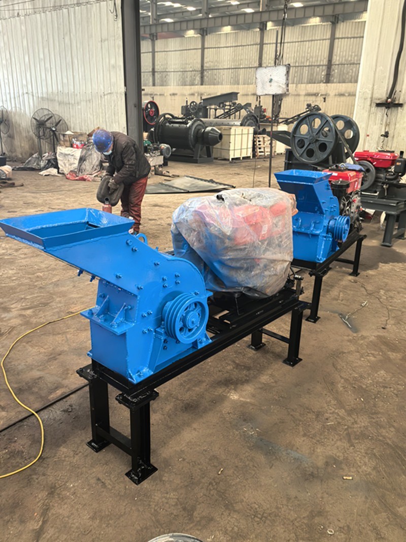 400*600 hammer mill small gold ore breaker sand maker hammer Crusher mill at CA