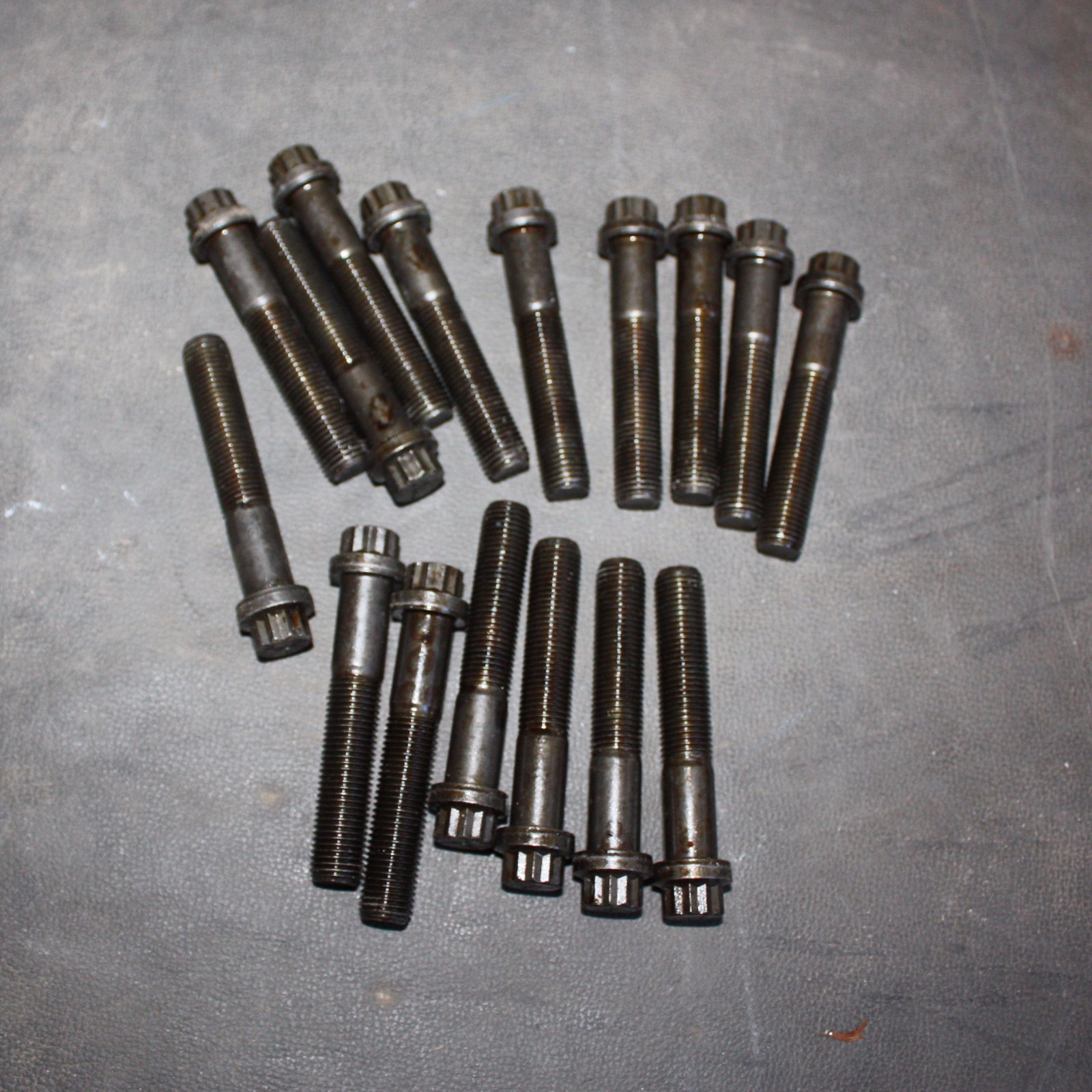 ARIEL A-2162 BOLT MACHINE 7/16″ THREAD DIA. 20TPI 2-1/2″ LONG 12 POINT set of 15
